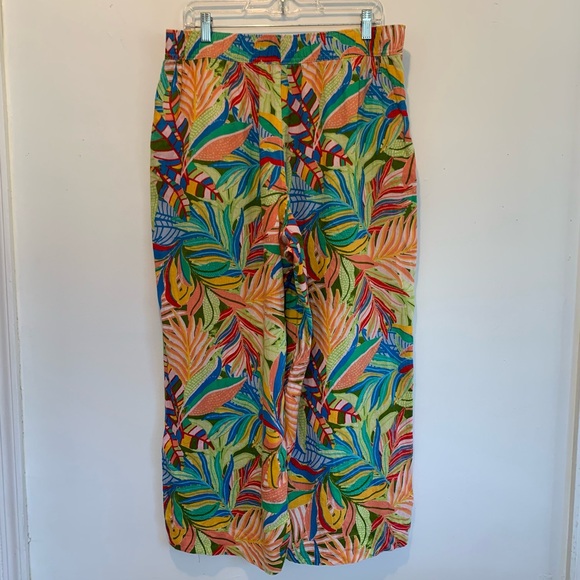 C&C California Linen Wide Leg Pants - Picture 4 of 7